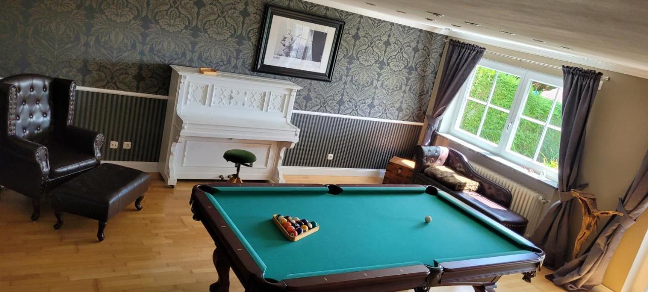 Stilvolles Apartment "Romantic" Neukirchen vorm Wald Exterior foto